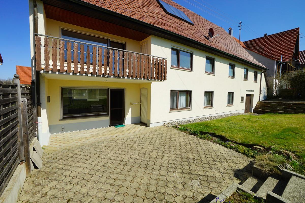 Großzügiges Generationenhaus mit sonnigem Garten in Geislingen-Binsdorf! - Terrassenbereich