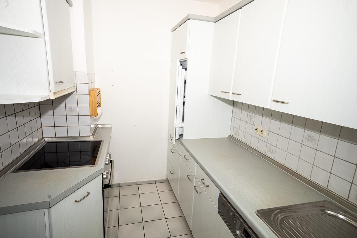 Solides Einfamilienhaus mit großem Grundstück in ruhiger Lage von Balingen-Zillhausen! - Küchenbereich