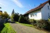 Solides Einfamilienhaus mit großem Grundstück in ruhiger Lage von Winterlingen! - Hauszufahrt