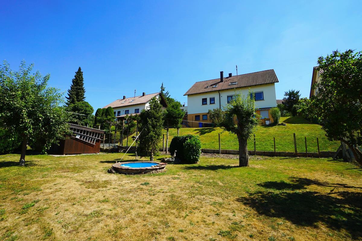 Traumhaftes, sonniges Einfamilienhaus mit großem Grundstück in ruhiger Lage von Geislingen! - Gartenbereich