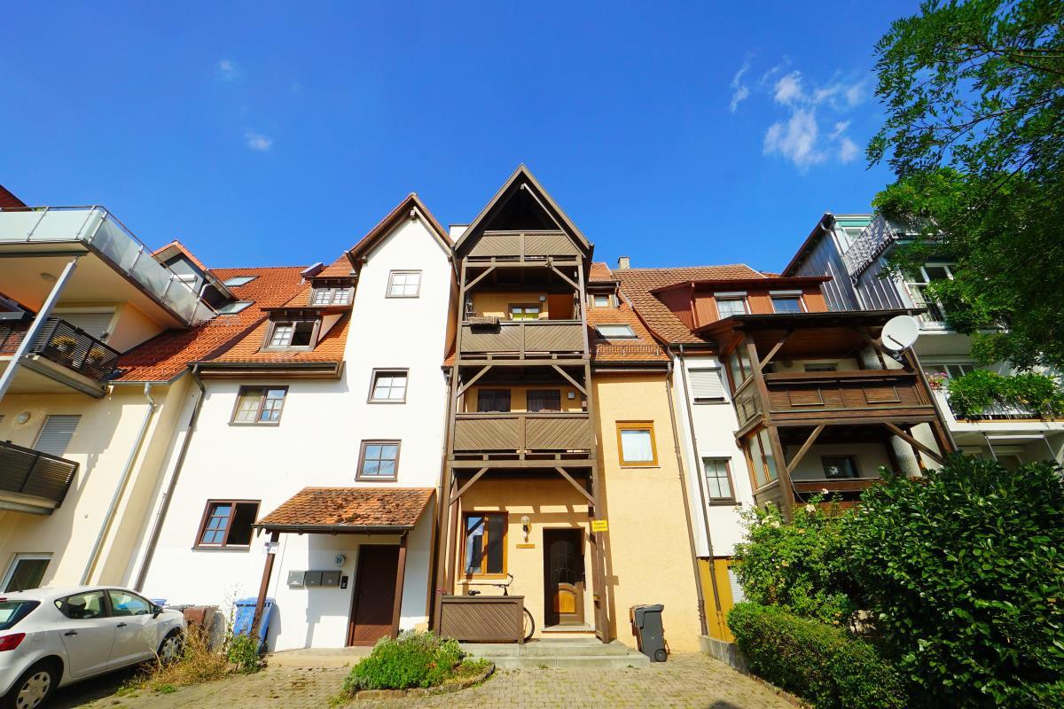 Stilvolle Stadtwohnung mit zwei Balkonen in ruhiger Innenstadtlage von Balingen! - Außenansicht