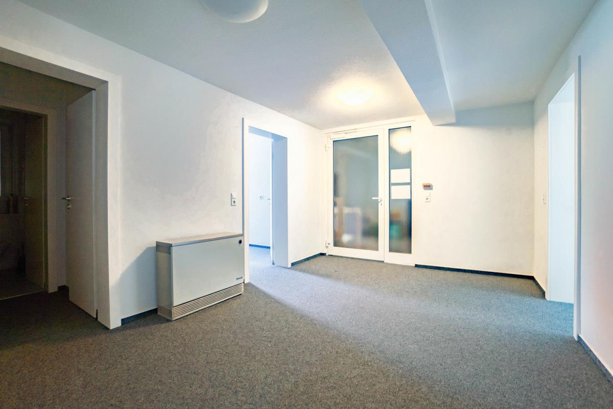 Attraktive, großzügige Büroräume im Balinger Stadtzentrum! - Eingangsbereich