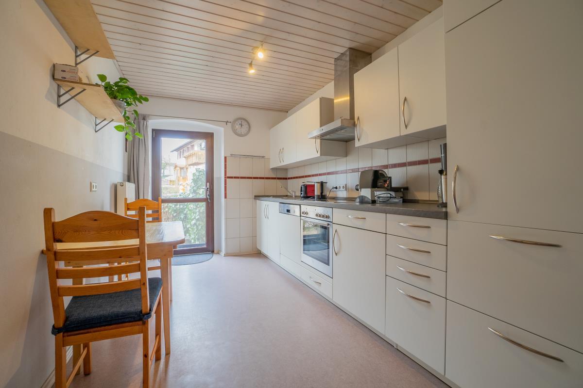 Solides Einfamilienhaus mit Einliegerwohnung in zentraler Lage von Haigerloch-Bittelbronn! - Küchenbereich ELW