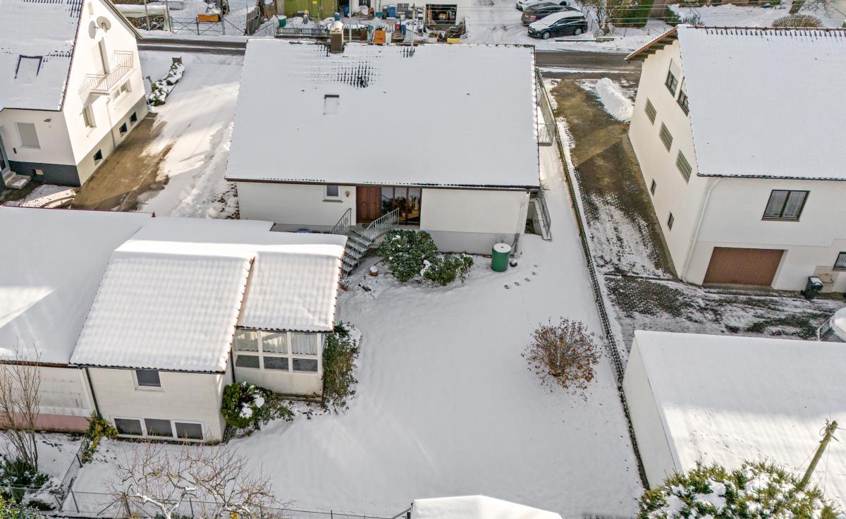 Sonniges Ein-/Zweifamilienhaus mit großer Garage in ruhiger Lage von Winterlingen! - Luftbild