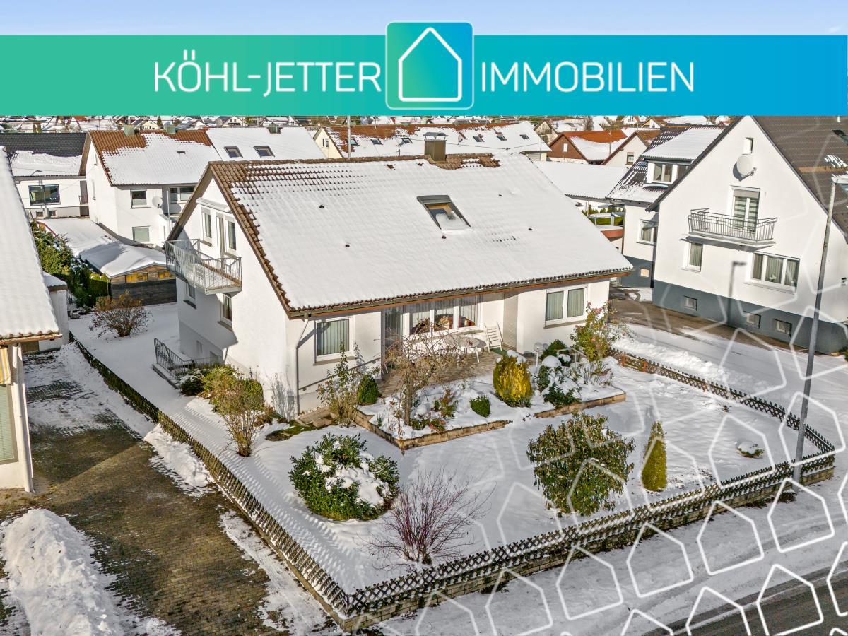Sonniges Ein-/Zwei­fa­mi­li­en­haus mit großer Garage in ruhiger Lage von Winterlingen!, 72474 Winterlingen, Einfamilienhaus