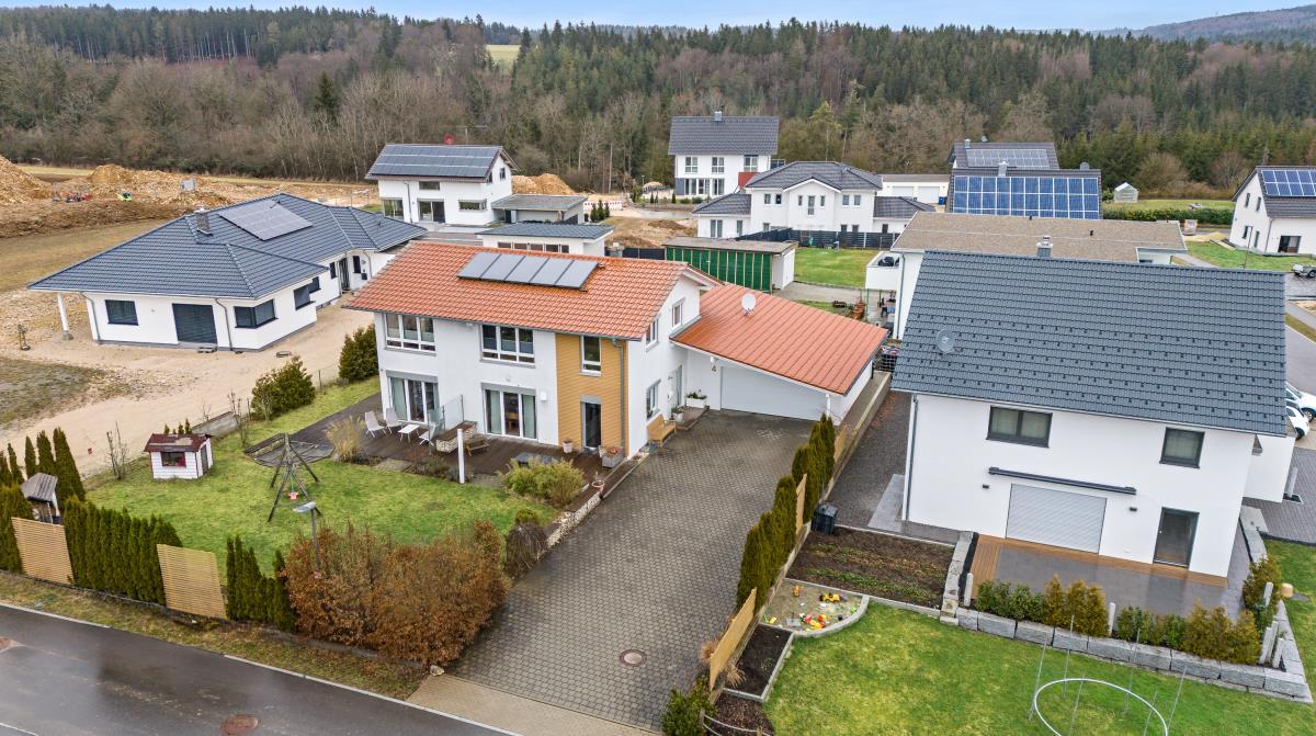 Modernes, neuwertiges Einfamilienhaus in traumhafter, ruhiger Wohnlage von Veringenstadt! - Luftbild