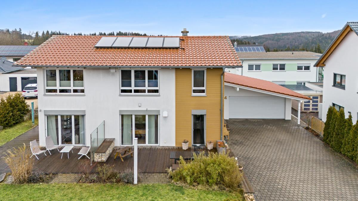 Modernes, neuwertiges Einfamilienhaus in traumhafter, ruhiger Wohnlage von Veringenstadt! - Frontansicht